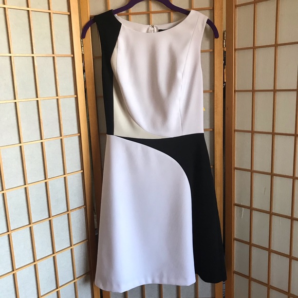 White House Black Market Dresses & Skirts - White House Black Market WHBH A-Line Dress w/ Belt